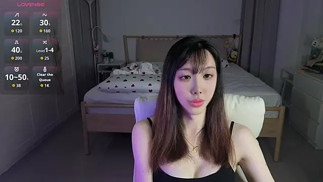 joycemilka online show from 06-04-26, 01:06