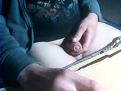 Snapshot of igracek30 chatting on 05-15-26, 11:12 igracek30 online show from 05-15-26, 11:12