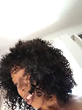 Snapshot of dianagolley420 chatting on 03-27-26, 02:50 dianagolley420 online show from 03-27-26, 02:50