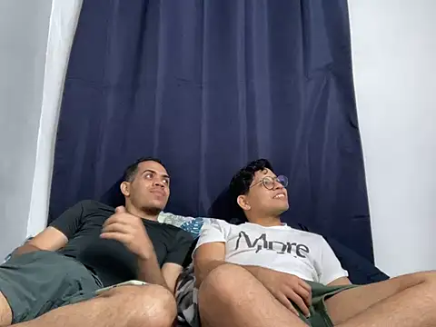 Snapshot of Billie_Bluxx chatting on 03-02-25, 02:30 Billie Bluxx online show from 03-02-25, 02:30