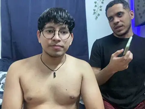 Snapshot of Billie_Bluxx chatting on 12-21-25, 11:01 Billie Bluxx online show from 12-21-25, 11:01