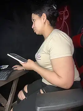 Carola-Ross online show from 03-21-25, 02:28