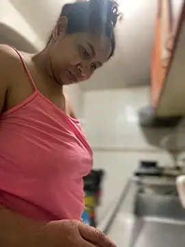 Carola-Ross online show from 04-11-26, 03:49