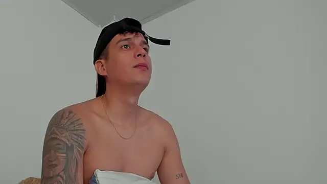 hugosan12 online show from 02-18-25, 05:21