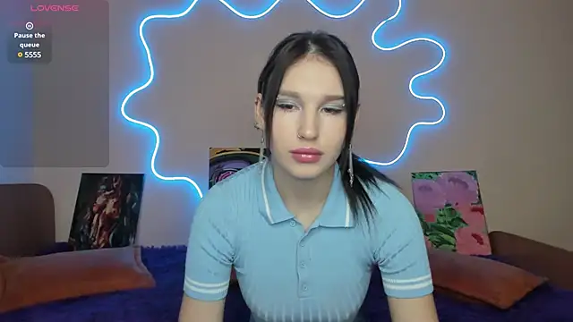 Snapshot of EvelinaLuu chatting on 02-27-25, 01:05 EvelinaLuu online show from 02-27-25, 01:05