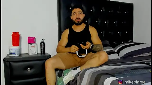 mikeblaree online show from 03-25-26, 07:31