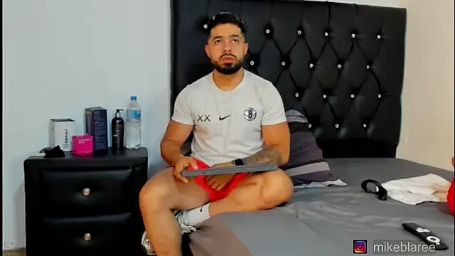 mikeblaree online show from 04-27-26, 08:18