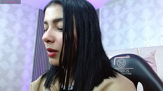 Snapshot of Gaby_tay1 chatting on 10-12-25, 03:38 Gaby tay1 online show from 10-12-25, 03:38