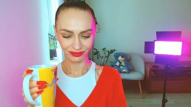 Lady Sunshine  online show from 02-13-26, 08:10