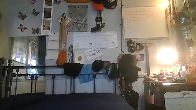 Snapshot of ShysluutGia chatting on 02-18-26, 05:36 ShysluutGia online show from 02-18-26, 05:36