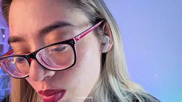 Carolblonde online show from 12-15-25, 02:05