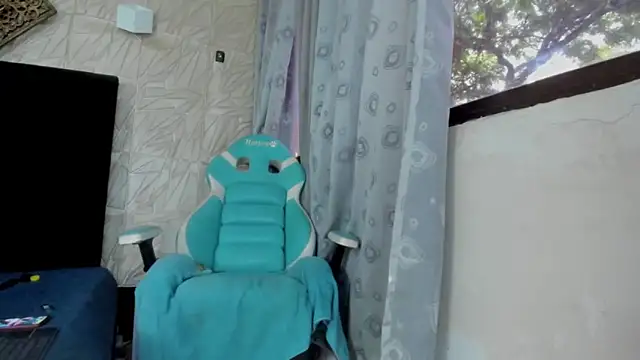 ChanelleJohnson  online show from 11-20-25, 06:51