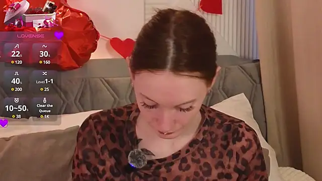 Snapshot of JoYung chatting on 02-16-25, 04:20 JoYung online show from 02-16-25, 04:20