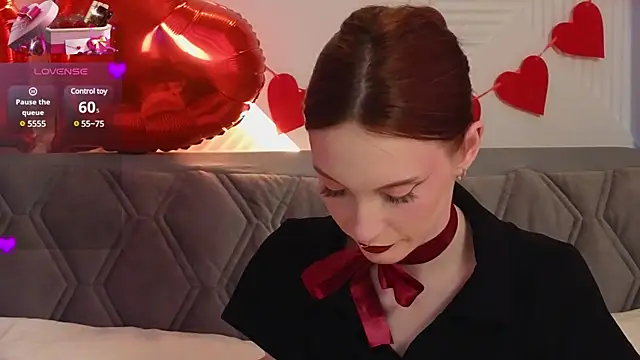 Snapshot of JoYung chatting on 02-17-25, 08:09 JoYung online show from 02-17-25, 08:09