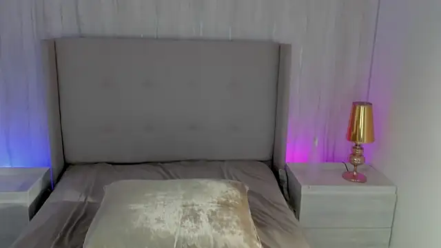 emmiily z online show from 11-28-25, 07:49