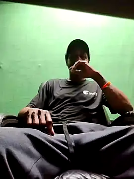 BrownSkinGuy420 online show from 02-08-25, 05:18