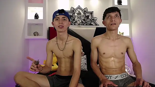 Snapshot of MaikyCooper chatting on 02-26-25, 10:47 MaikyCooper online show from 02-26-25, 10:47