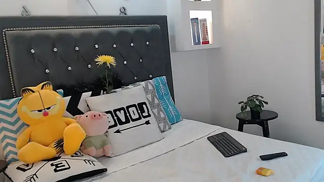 Snapshot of MaikyCooper chatting on 03-23-25, 03:43 MaikyCooper online show from 03-23-25, 03:43