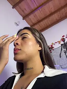 Maryybellax online show from 11-05-25, 10:32