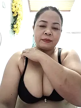 Baby-bigtits2024 online show from 12-17-25, 10:21