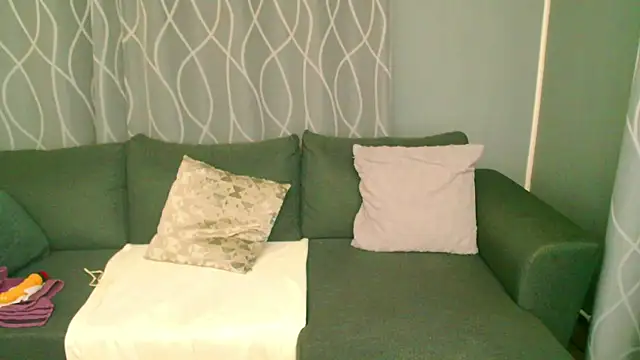 Snapshot of adeleadison chatting on 11-20-25, 04:56 adeleadison online show from 11-20-25, 04:56