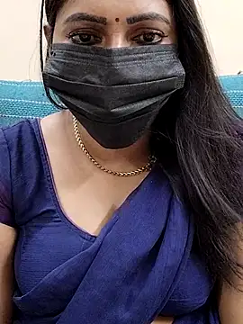 Snapshot of Thamarai28 chatting on 02-19-25, 04:44 Thamarai28 online show from 02-19-25, 04:44