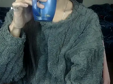 YourCDBitch online show from 12-19-25, 09:55