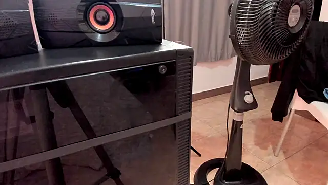 MiaHertz online show from 03-15-25, 12:58