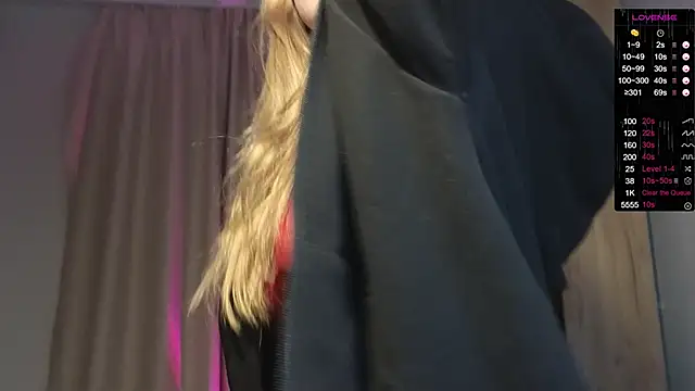 Sakura Moore online show from 12-15-25, 01:26