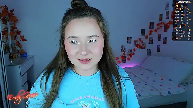 Snapshot of EmilyxxGraces chatting on 10-10-25, 08:30 EmilyxxGraces online show from 10-10-25, 08:30