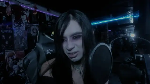 Snapshot of rotten_dreams chatting on 02-23-25, 03:08 rotten dreams online show from 02-23-25, 03:08