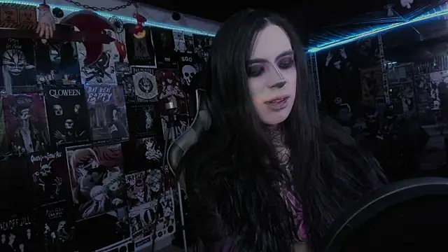 Snapshot of rotten_dreams chatting on 10-02-25, 11:01 rotten dreams online show from 10-02-25, 11:01