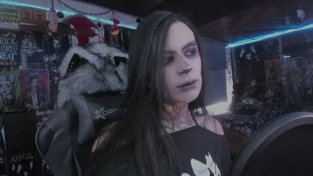 Snapshot of rotten_dreams chatting on 02-02-26, 05:11 rotten dreams online show from 02-02-26, 05:11