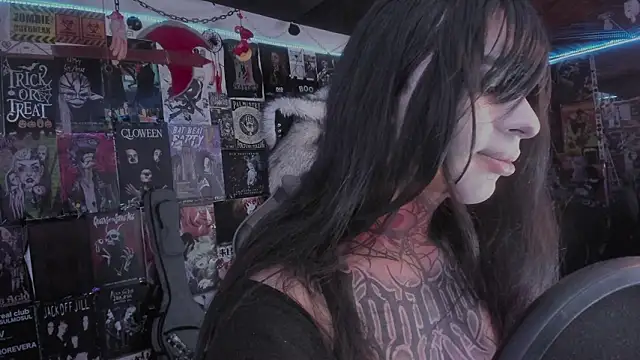 Snapshot of rotten_dreams chatting on 03-01-26, 06:10 rotten dreams online show from 03-01-26, 06:10