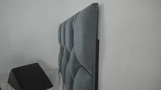 Snapshot of poutyseleny chatting on 11-10-25, 10:25 poutyseleny online show from 11-10-25, 10:25