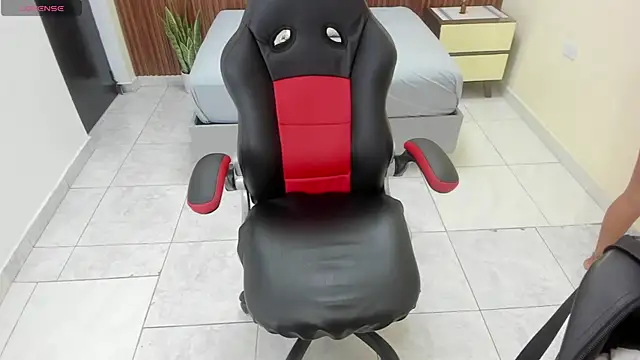 MELINAMARTINS online show from 09-10-25, 07:36