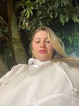 aurora coldd online show from 04-21-26, 05:25