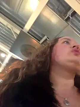 Snapshot of justtess chatting on 09-17-25, 02:30 justtess online show from 09-17-25, 02:30