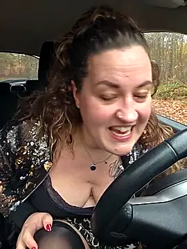 Snapshot of justtess chatting on 11-14-25, 12:26 justtess online show from 11-14-25, 12:26