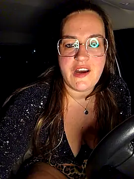 justtess online show from 11-21-25, 10:52