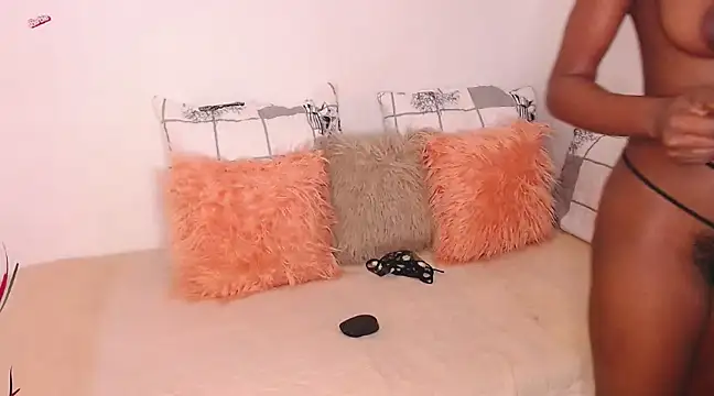 Snapshot of victora3 chatting on 03-08-25, 10:43 victora3 online show from 03-08-25, 10:43