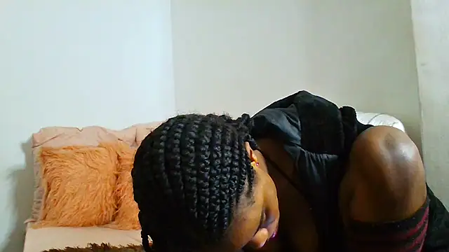 Snapshot of victora3 chatting on 10-21-25, 05:41 victora3 online show from 10-21-25, 05:41