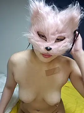 Snapshot of Kor_Cat chatting on 02-21-25, 01:55 Kor Cat online show from 02-21-25, 01:55