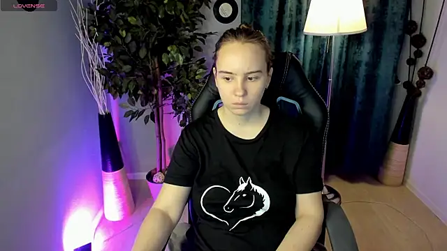 Lika 0ne online show from 02-14-26, 12:13