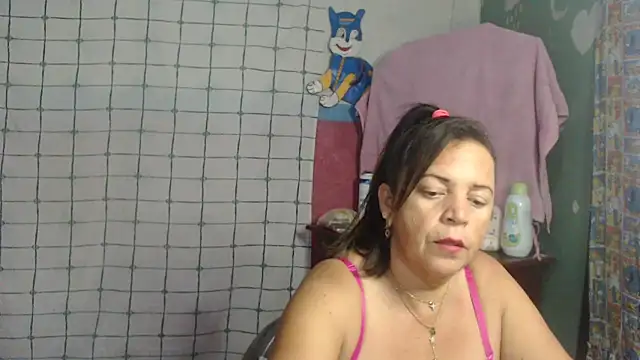 Snapshot of alina_maturehot chatting on 03-02-25, 01:49 alina maturehot online show from 03-02-25, 01:49