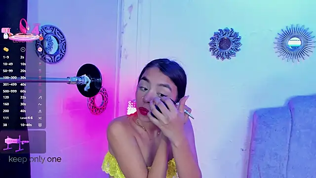 Snapshot of lanna_brunette chatting on 01-10-26, 01:13 lanna brunette online show from 01-10-26, 01:13