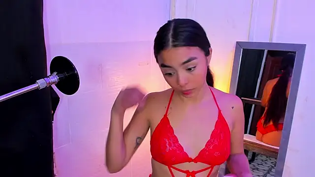 Snapshot of lanna_brunette chatting on 05-07-26, 01:38 lanna brunette online show from 05-07-26, 01:38