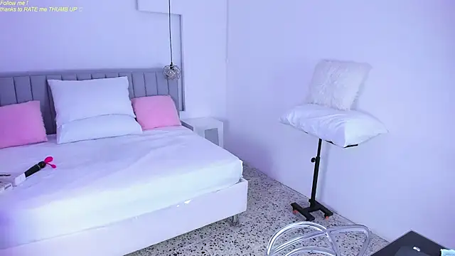 isolari  online show from 12-13-24, 04:22