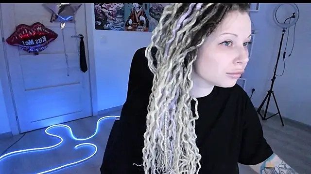 HoneySallyMoore online show from 02-05-26, 11:15