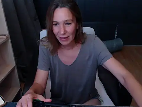 hannaha online show from 07-03-26, 07:31